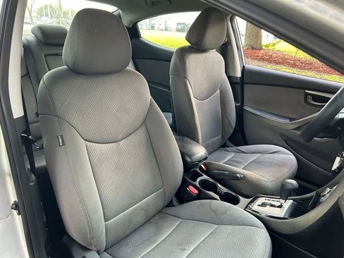 Used 2011 Hyundai Elantra GLS w/ Preferred Equipment Pkg 3 FWD image 16