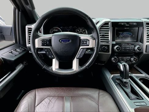 Used 2015 Ford F150 Platinum w/ Equipment Group 701A Luxury RWD image 6
