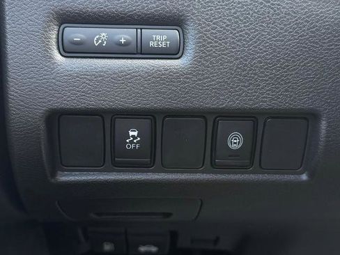 Certified 2024 Nissan Murano SV w/ SV Midnight Edition Package FWD image 26