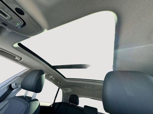 Certified 2022 Audi Q8 Premium w/ Convenience Package AWD/4WD image 19