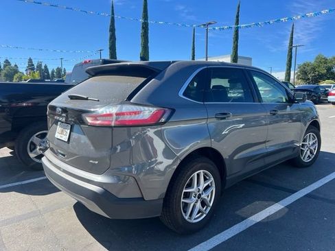 Used 2024 Ford Edge SEL AWD/4WD image 7