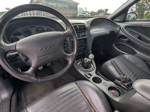 Used 2004 Ford Mustang Mach 1 RWD image 31