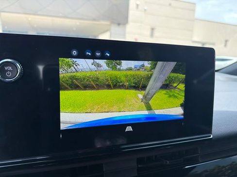 Used 2025 Honda Prologue EX image 7