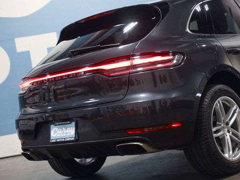 Used 2021 Porsche Macan AWD/4WD image 45