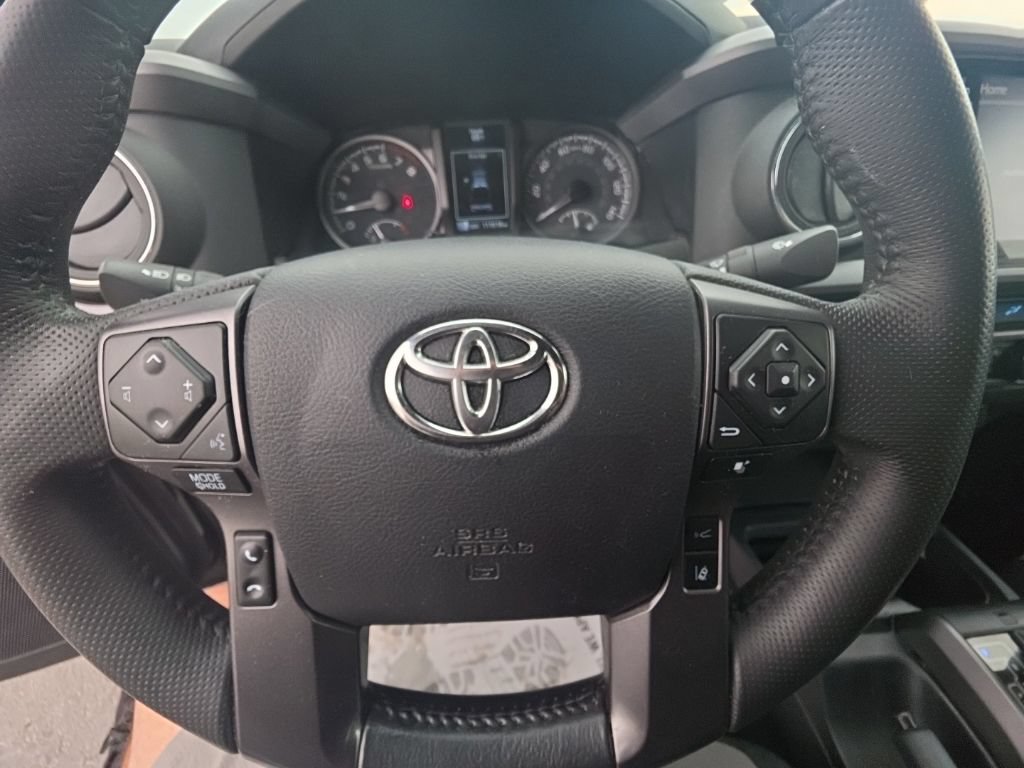 Used 2022 Toyota Tacoma TRD Sport AWD/4WD image 14
