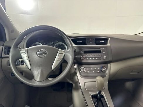 Used 2014 Nissan Sentra SV FWD image 25