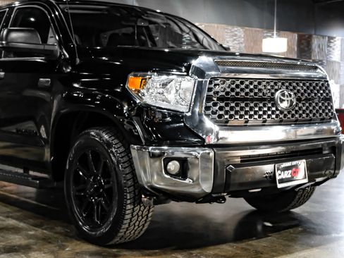 Used 2019 Toyota Tundra SR5 w/ SR5 Upgrade Package AWD/4WD image 6