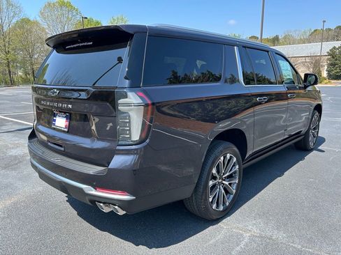 New 2026 Chevrolet Suburban High Country RWD image 22