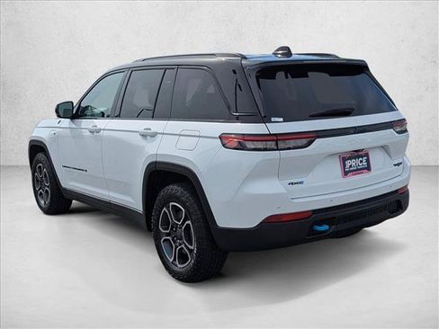 Used 2022 Jeep Grand Cherokee Trailhawk AWD/4WD image 6