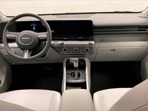 New 2026 Hyundai Kona SE image 5