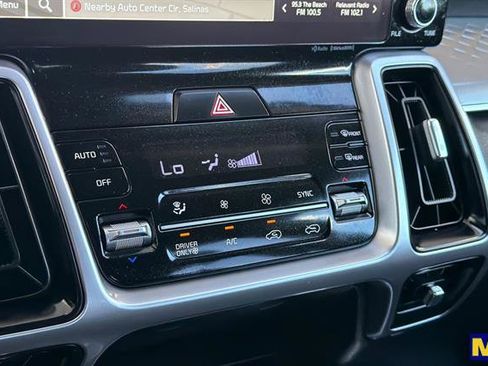 Used 2023 Kia Sorento EX AWD/4WD image 28