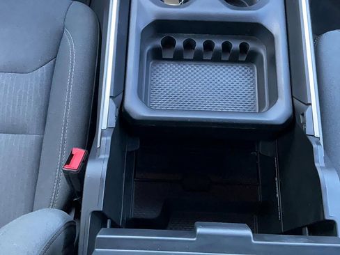 Used 2022 RAM 1500 Big Horn AWD/4WD image 16