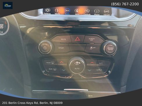 Used 2019 Chrysler 300 S image 18