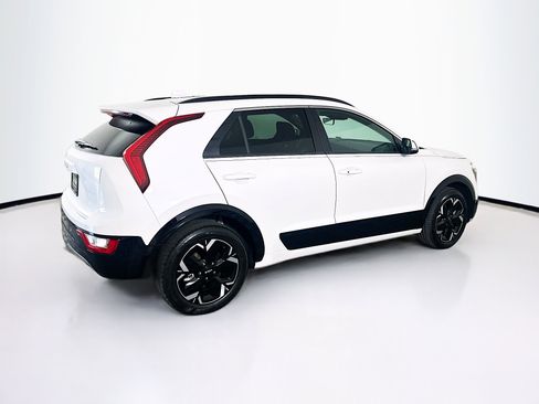 Used 2023 Kia Niro Wind w/ Wind Preserve Package image 10