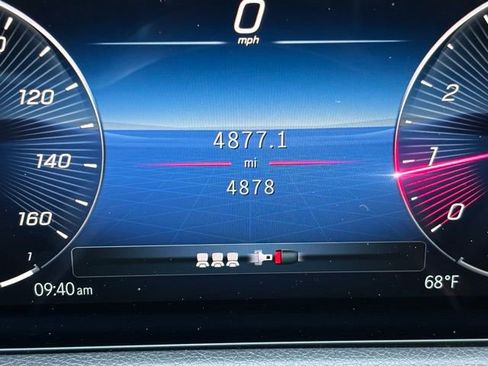 Certified 2025 Mercedes-Benz GLA 250 image 24