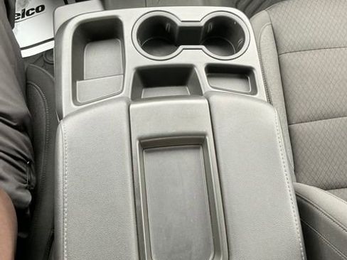 Used 2024 Chevrolet Silverado 2500 LT AWD/4WD image 9