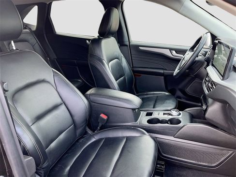 Used 2023 Ford Escape Platinum image 28