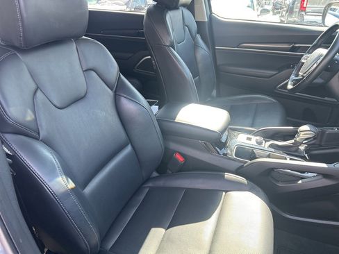 Used 2025 Kia Telluride S image 28