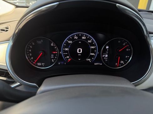 Used 2023 Chevrolet Malibu LT FWD image 9