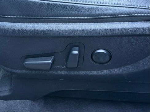 Used 2024 Kia Telluride EX FWD image 22