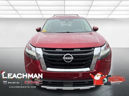 Used 2023 Nissan Pathfinder SL image 10