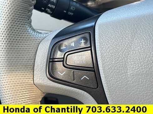 Used 2014 Toyota Sienna XLE FWD image 13