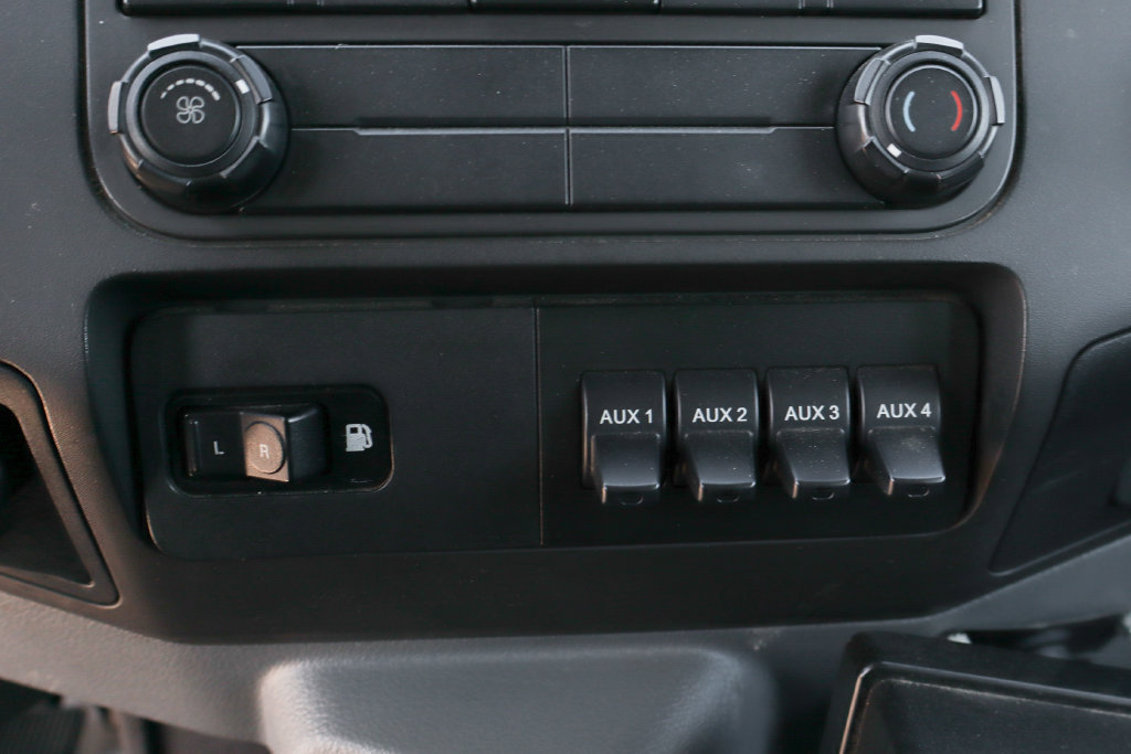 Used 2019 Ford F650 2WD Crew Cab Super Duty image 35