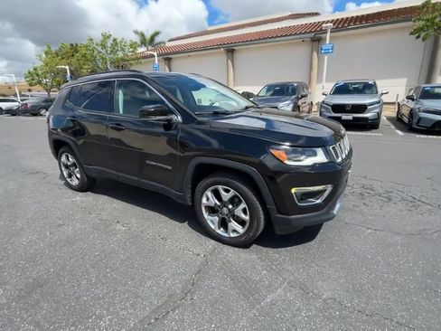 Used 2018 Jeep Compass Limited w/ Navigation Group image 2