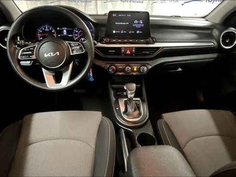 Used 2022 Kia Forte LXS w/ LXS Technology Package image 21