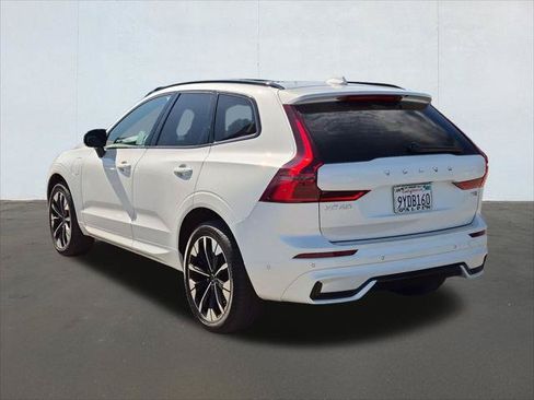 Used 2026 Volvo XC60 T8 Plus w/ Climate Package PRO AWD/4WD image 7