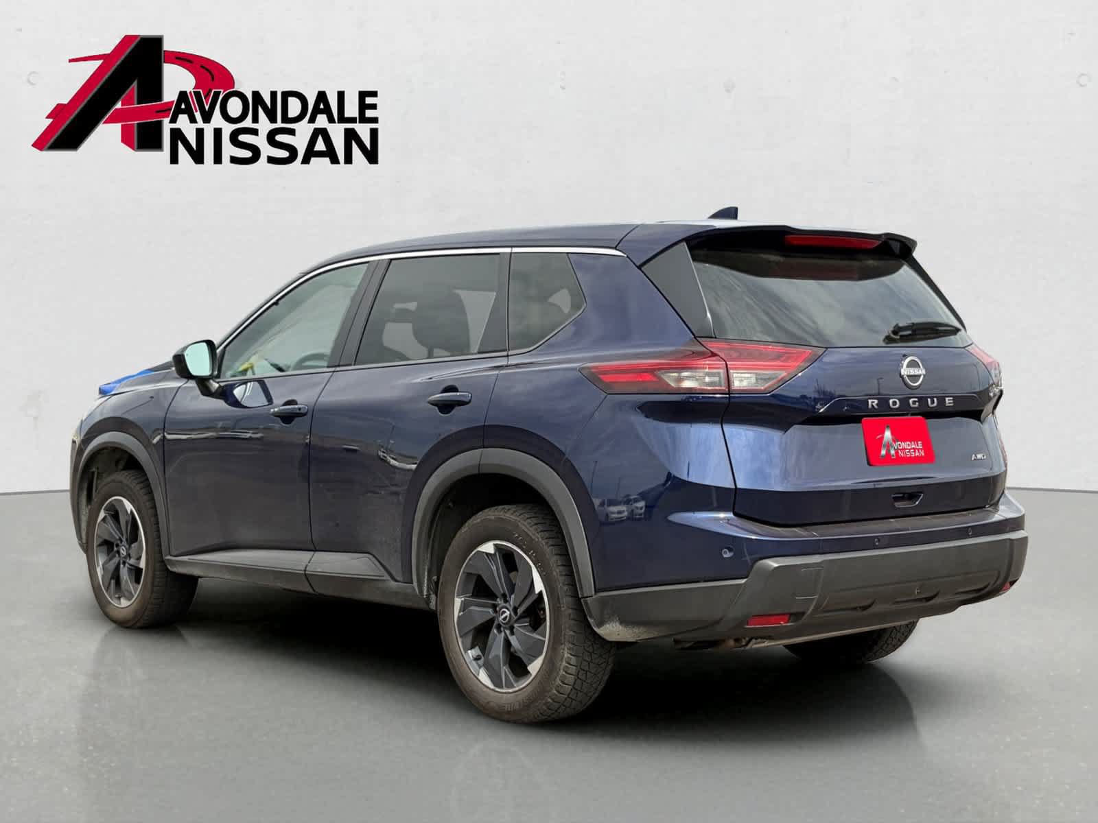 Certified 2025 Nissan Rogue SV AWD/4WD image 3