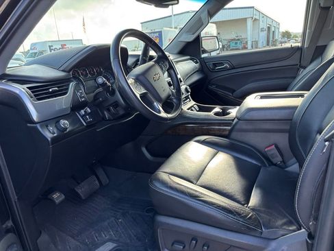 Used 2019 Chevrolet Tahoe LT w/ RST Edition RWD image 9