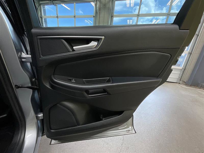 Used 2022 Ford Edge SE AWD/4WD image 25