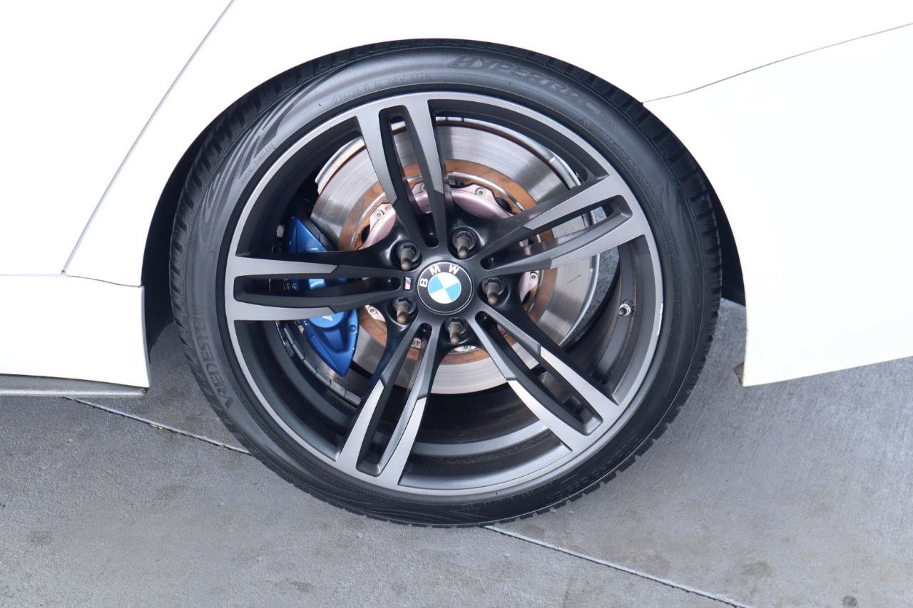 Used 2016 BMW M3 RWD image 11