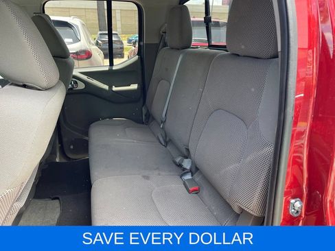 Used 2015 Nissan Frontier SV w/ SV Value Truck Package RWD image 15
