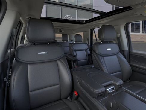 New 2026 Ford Expedition Platinum w/ Driver's Package image 10