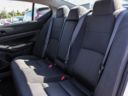 Used 2025 Nissan Altima 2.5 SV FWD image 18