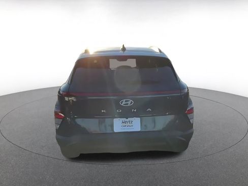 Used 2025 Hyundai Kona SEL image 9