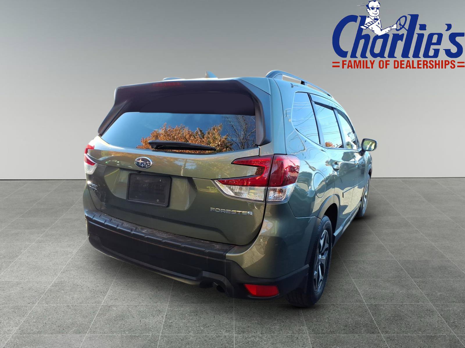 Used 2019 Subaru Forester Premium AWD/4WD image 4
