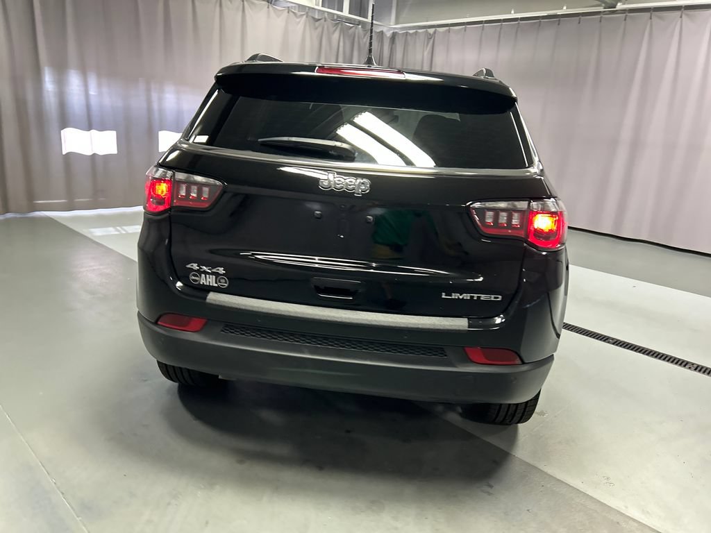 Used 2025 Jeep Compass Limited AWD/4WD image 6
