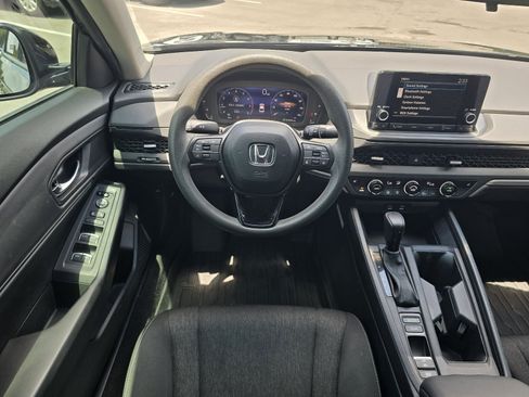 Used 2023 Honda Accord EX image 14