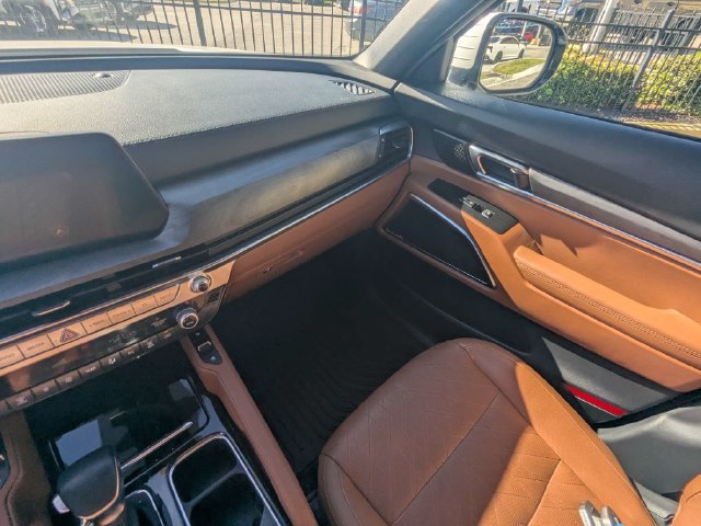 Certified 2024 Kia Telluride SX X-Line AWD/4WD image 18