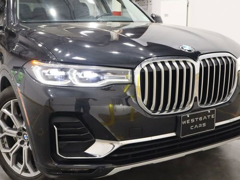 Used 2022 BMW X7 xDrive40i w/ Cold Weather Package image 54