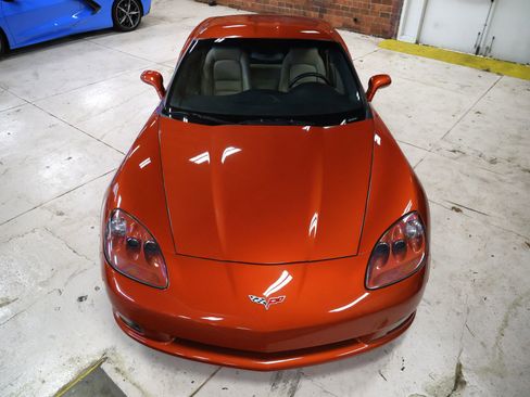 Used 2005 Chevrolet Corvette 2dr Cpe w/ Performance Handling Package image 5