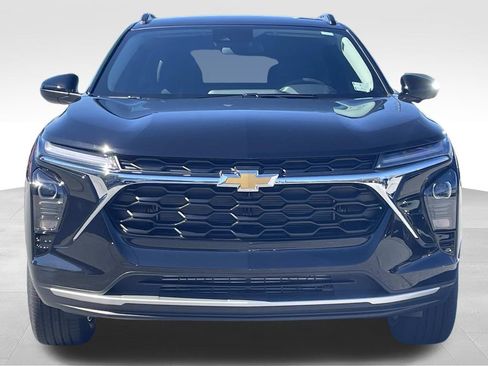 New 2026 Chevrolet Trax LT w/ Driver Confidence Package image 8