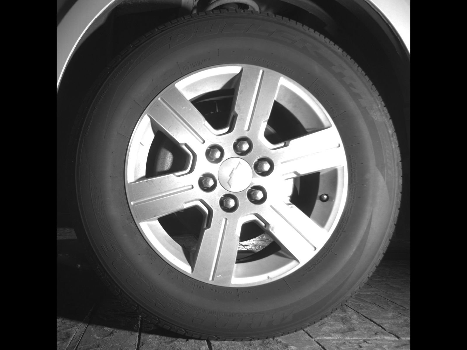 Used 2011 Chevrolet Traverse LT FWD image 9