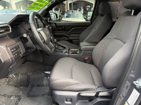 Used 2025 Toyota Tacoma SR5 image 15