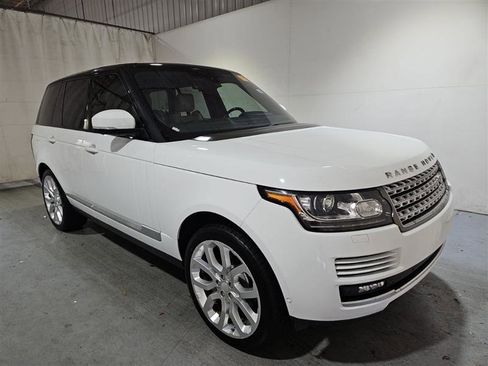 Used 2015 Land Rover Range Rover HSE image 3