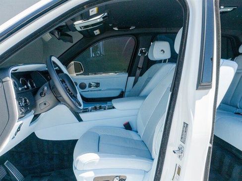 Used 2024 Rolls-Royce Cullinan Black Badge image 62