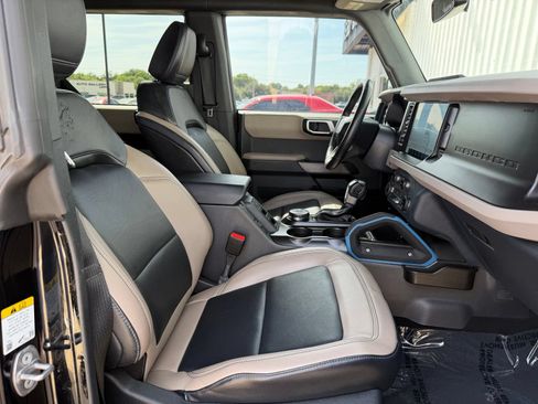 Used 2022 Ford Bronco Wildtrak AWD/4WD image 25